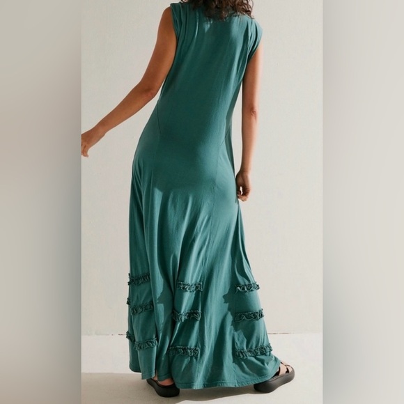 ⭐️ Free People Maxi Dress - Picture 2 of 5